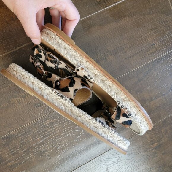 NEW Aquatalia Sandals Womens 9 Leopard Designer Contemporary Chic Summer - Picture 4 of 9